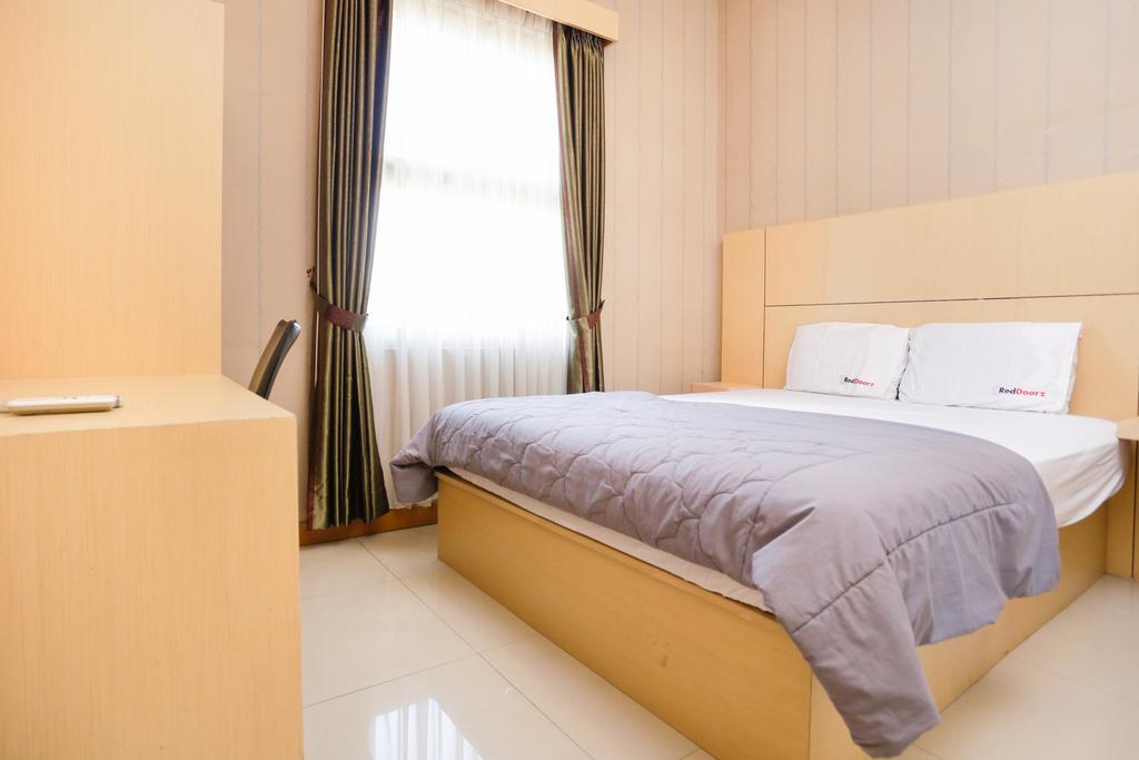 Reddoorz Plus @ Candrawulan Buahbatu Μπαντούνγκ Εξωτερικό φωτογραφία